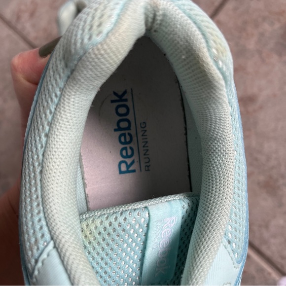 Reebok running shoes, size 10 - Picture 4 of 11
